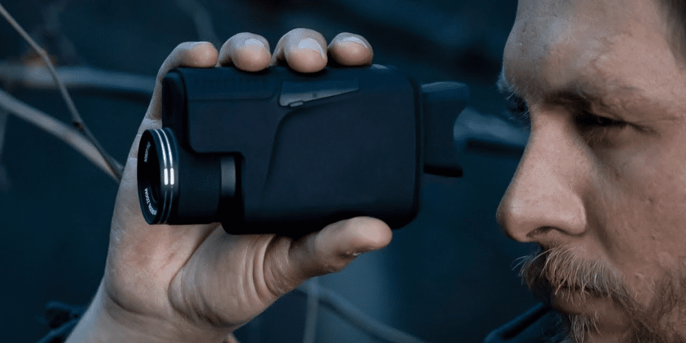 Capture Moment with DuoVox Ultra: Ultimate Camera Companion
